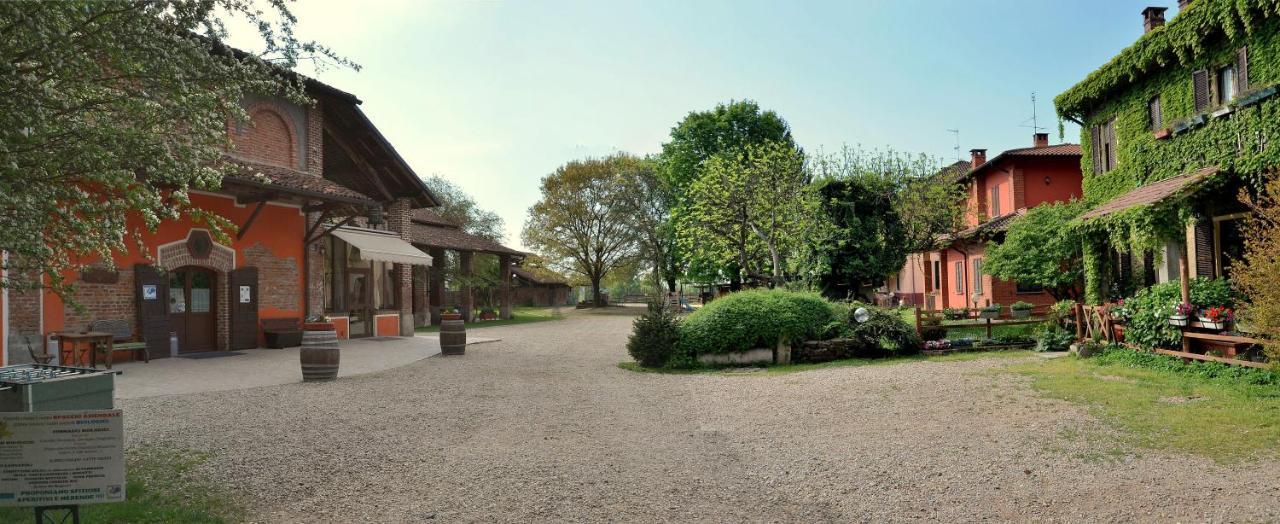Agriturismo Cascina Selva Bed and Breakfast Ozzero Exterior foto